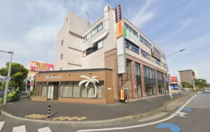 第2稲毛海岸ニイクラビルの外観